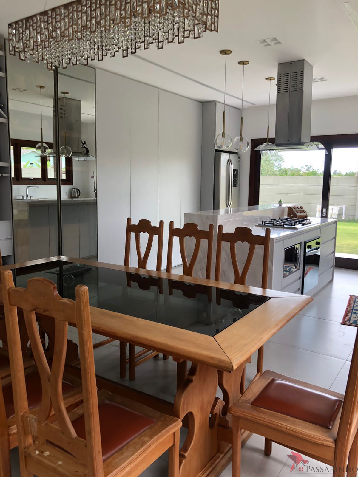 Casa de Condomínio à venda com 4 quartos, 301m² - Foto 9