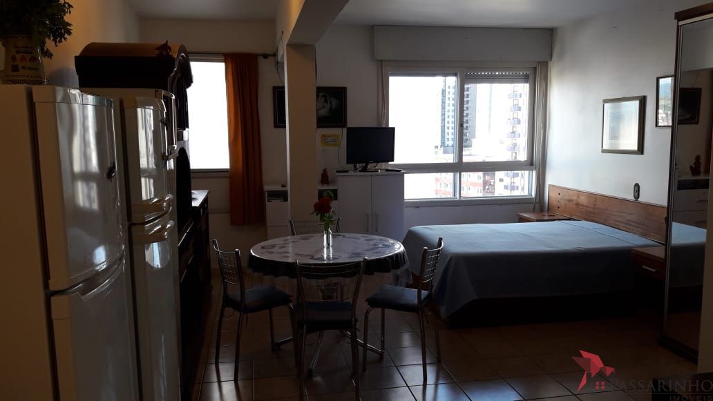 Apartamento à venda com 1 quarto, 61m² - Foto 9