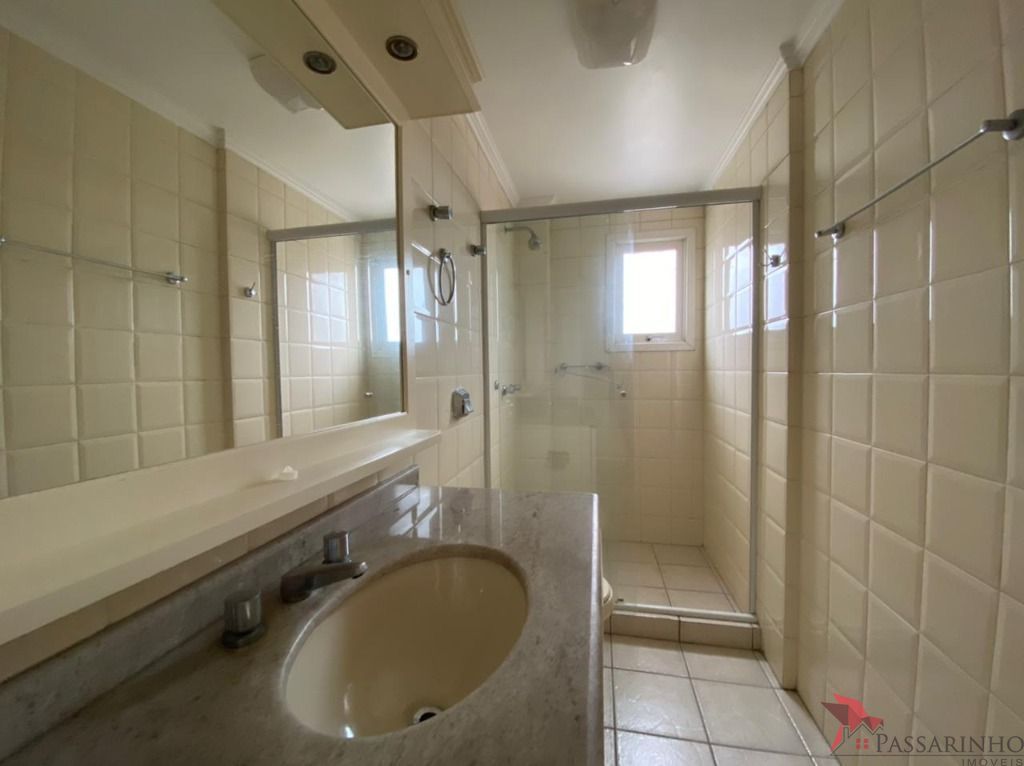 Apartamento à venda com 3 quartos, 143m² - Foto 18