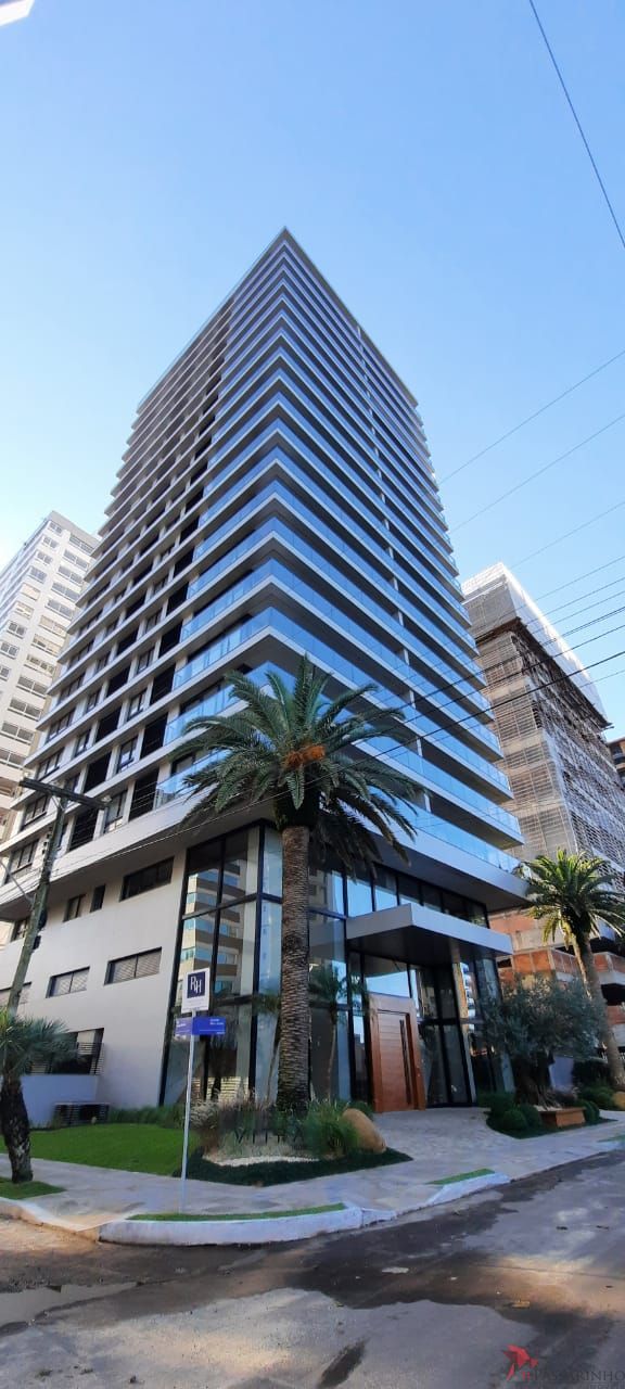 Apartamento à venda com 4 quartos, 220m² - Foto 1