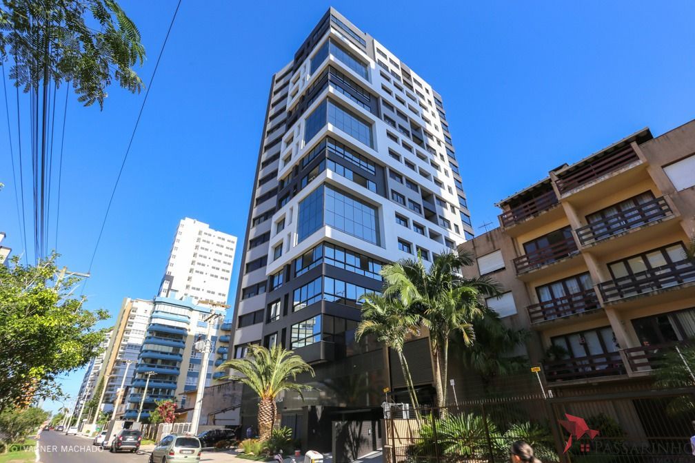 Apartamento à venda com 3 quartos, 90m² - Foto 1