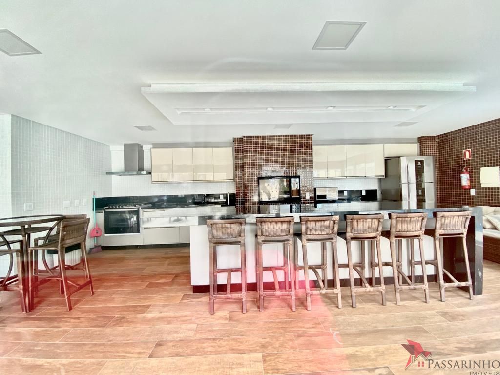 Apartamento à venda com 4 quartos, 217m² - Foto 10