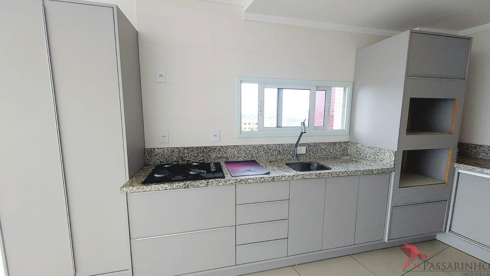 Apartamento à venda com 3 quartos, 107m² - Foto 8