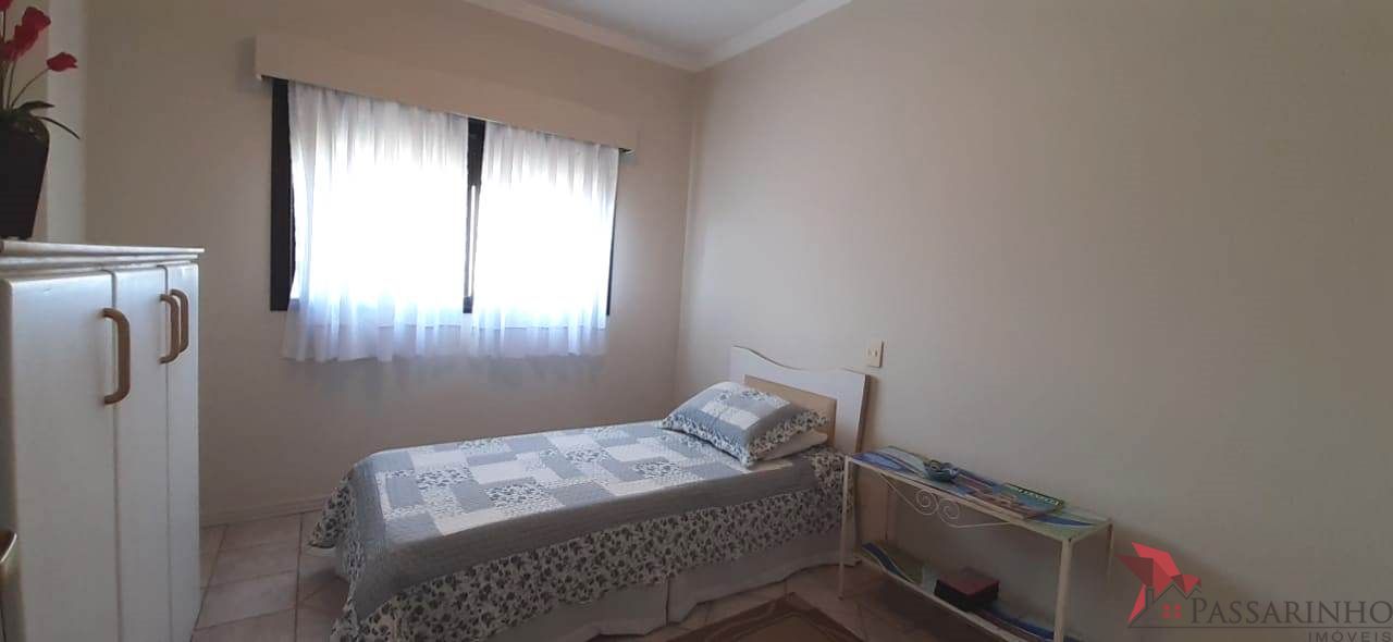 Apartamento à venda com 4 quartos, 218m² - Foto 16