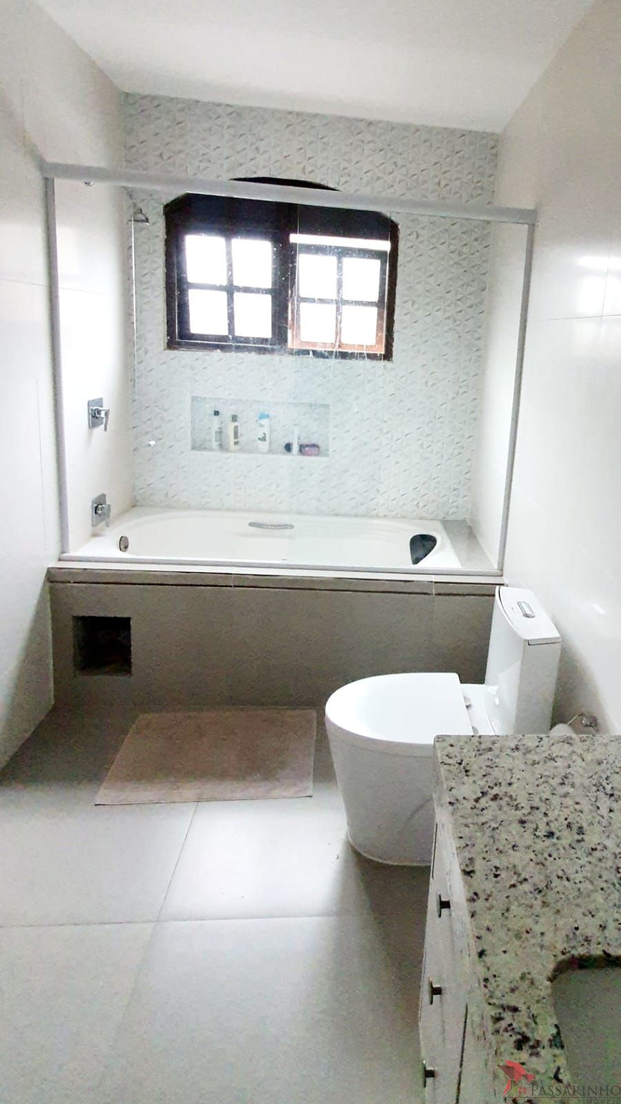 Casa à venda com 3 quartos, 233m² - Foto 5