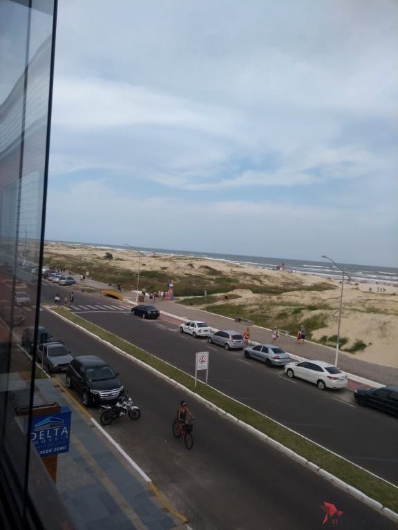 Apartamento à venda com 2 quartos, 140m² - Foto 1