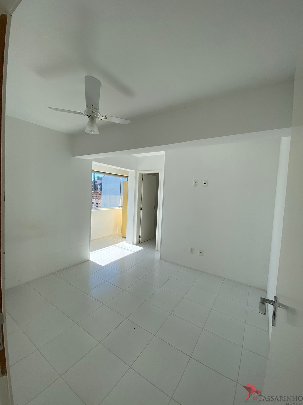 Apartamento à venda com 3 quartos, 117m² - Foto 7