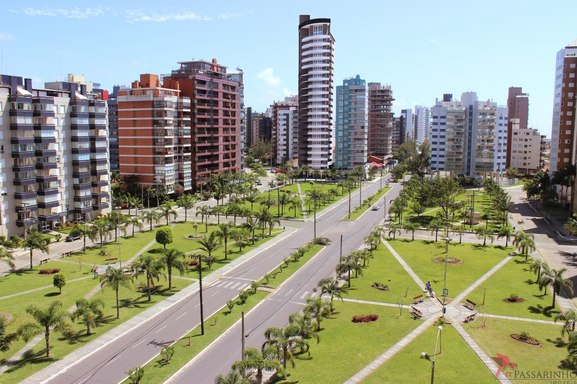 Apartamento à venda com 3 quartos, 200m² - Foto 3