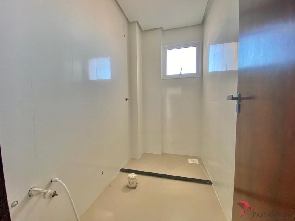 Apartamento à venda com 2 quartos, 66m² - Foto 7