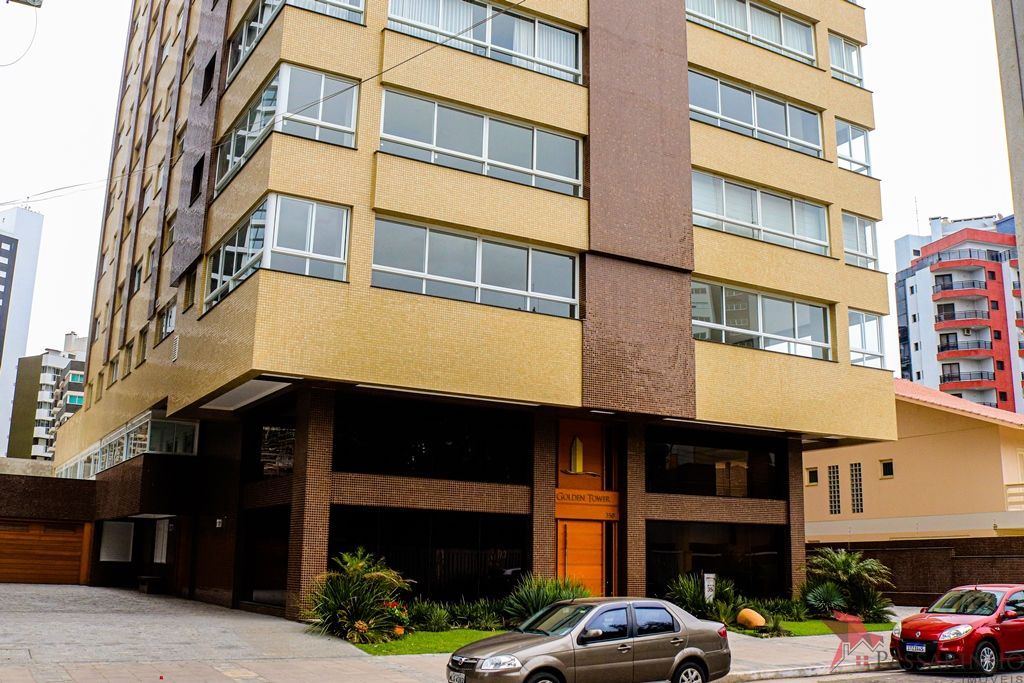 Apartamento à venda com 4 quartos, 217m² - Foto 3