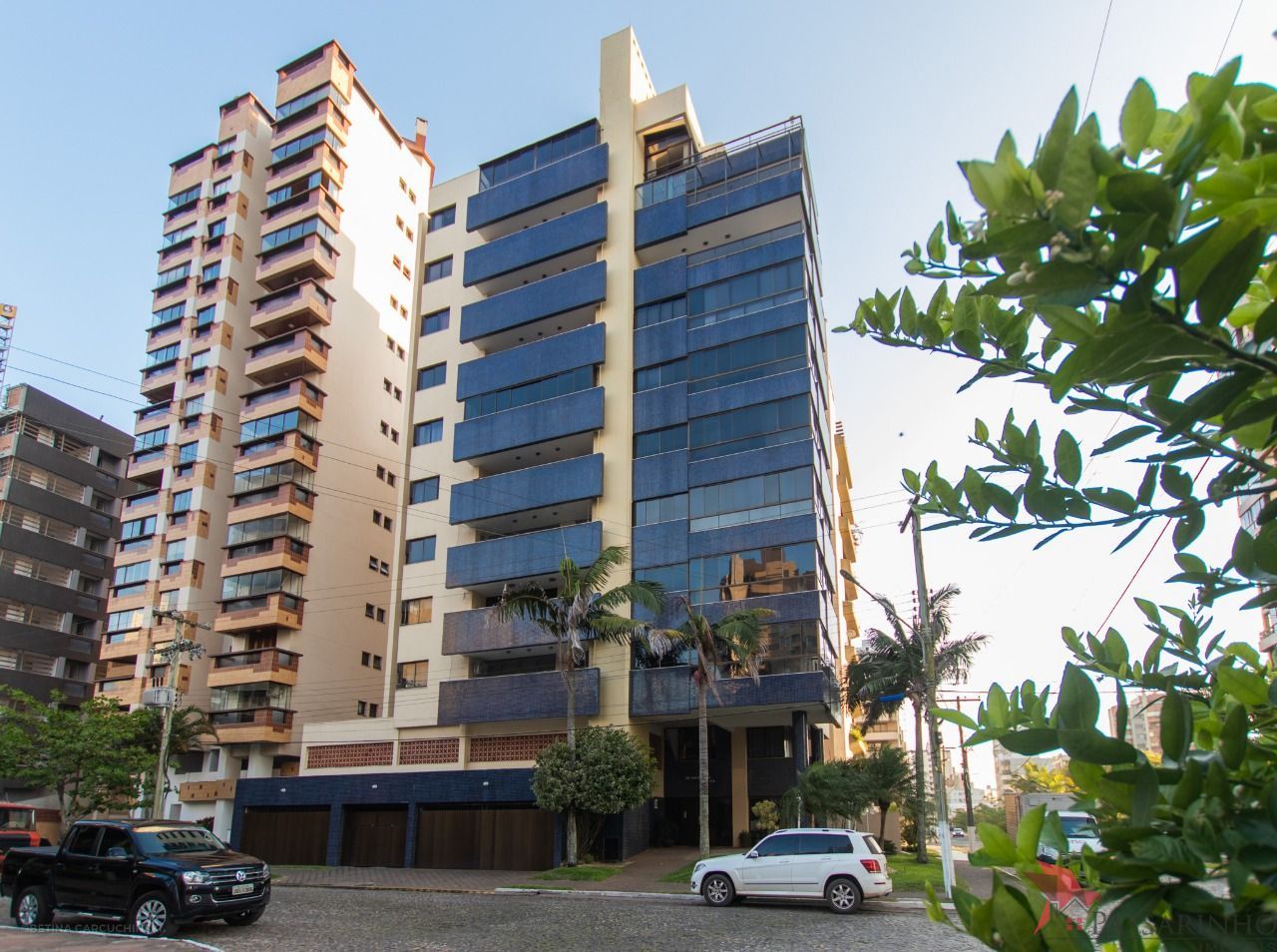 Apartamento à venda com 2 quartos, 102m² - Foto 1