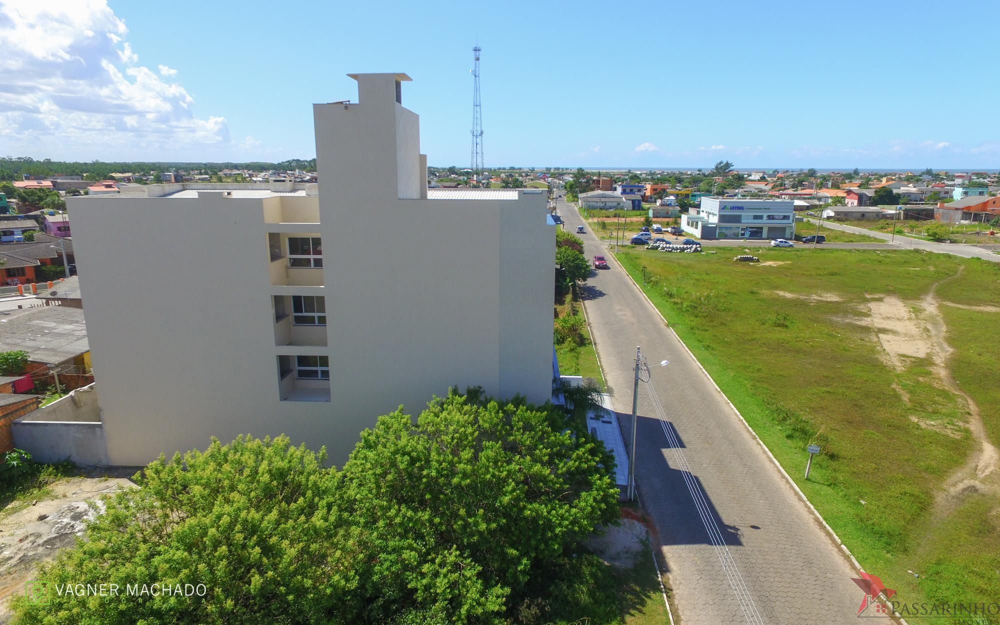 Apartamento à venda com 2 quartos, 69m² - Foto 2
