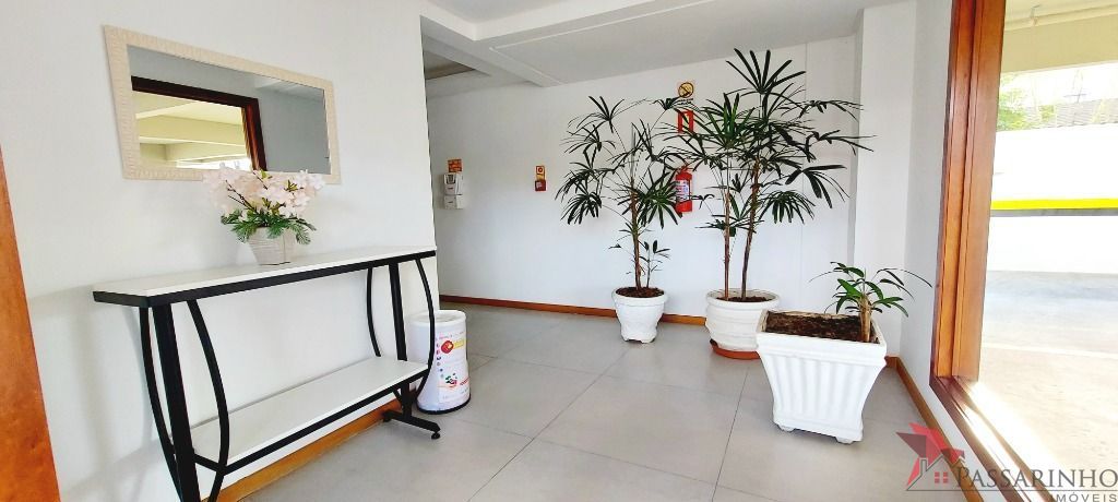 Apartamento à venda com 3 quartos, 118m² - Foto 3