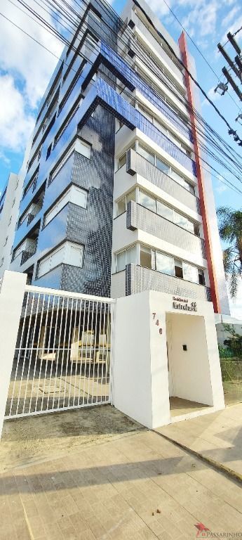 Apartamento à venda com 3 quartos, 118m² - Foto 1