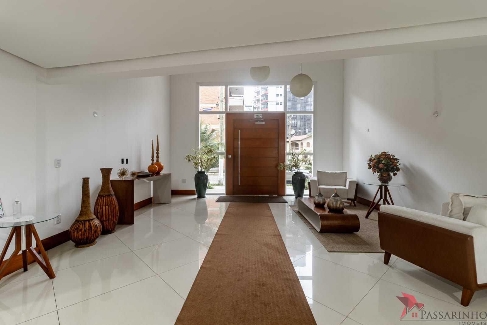 Apartamento à venda com 3 quartos, 109m² - Foto 2