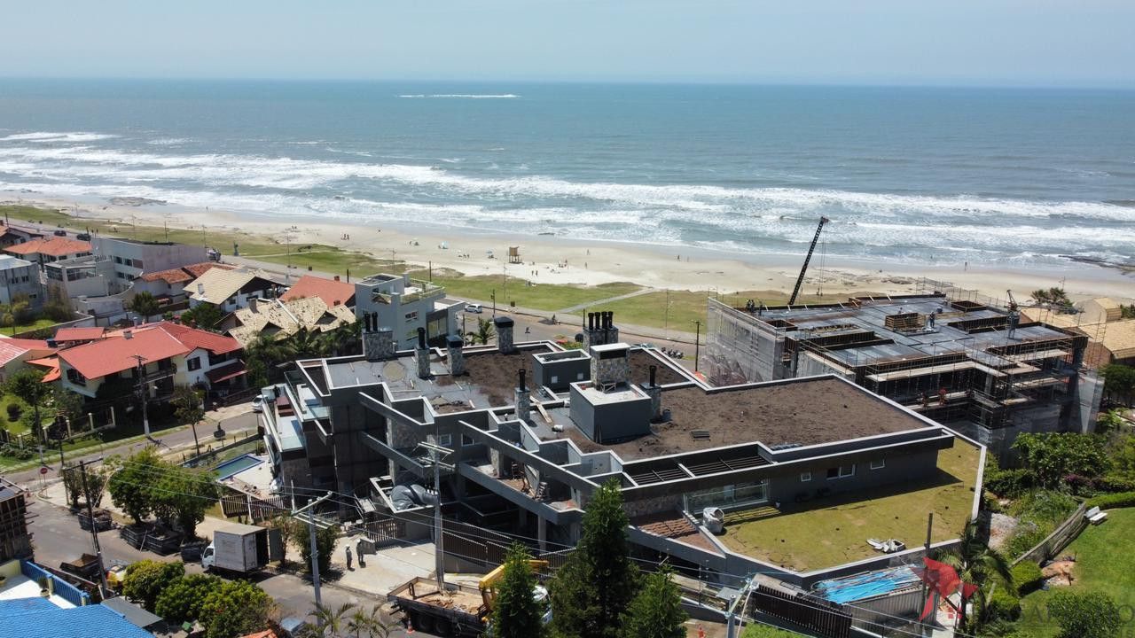 Apartamento à venda com 4 quartos, 272m² - Foto 1