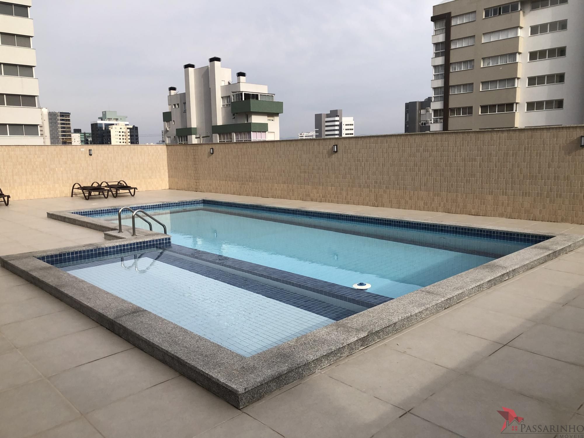 Apartamento à venda com 3 quartos, 109m² - Foto 4