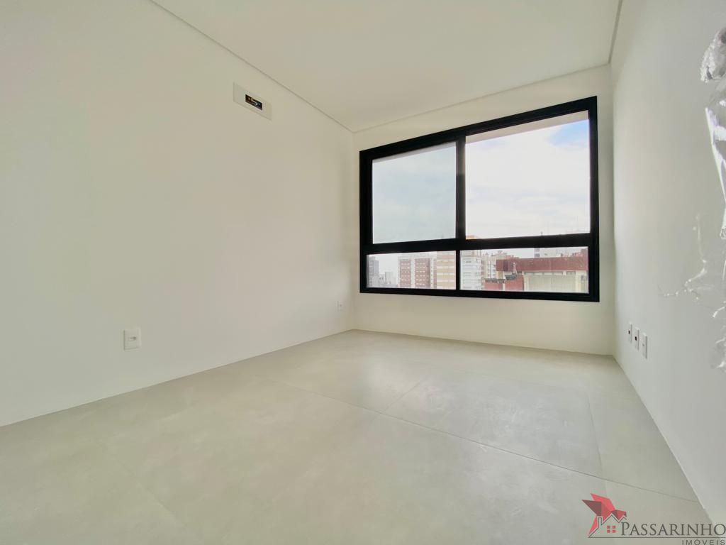 Apartamento à venda com 3 quartos, 149m² - Foto 23