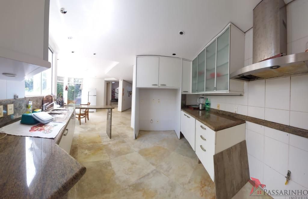 Sobrado à venda com 3 quartos, 234m² - Foto 18