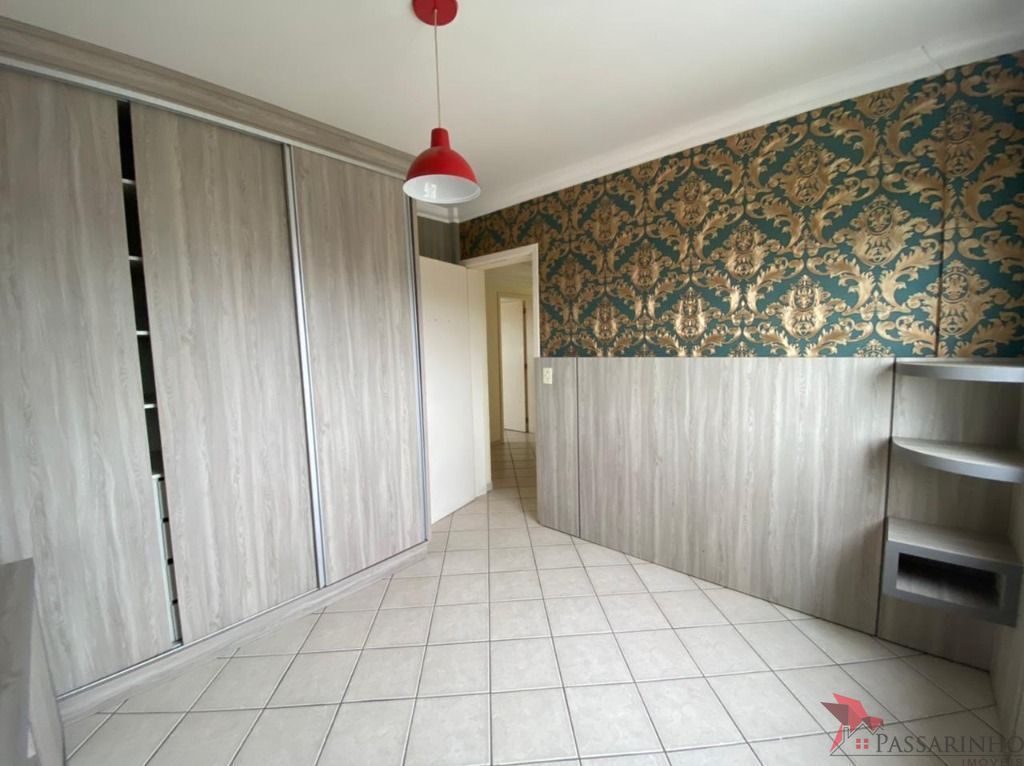 Apartamento à venda com 3 quartos, 143m² - Foto 13