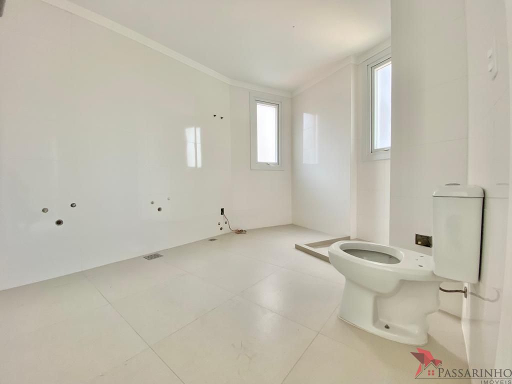 Apartamento à venda com 3 quartos, 200m² - Foto 24