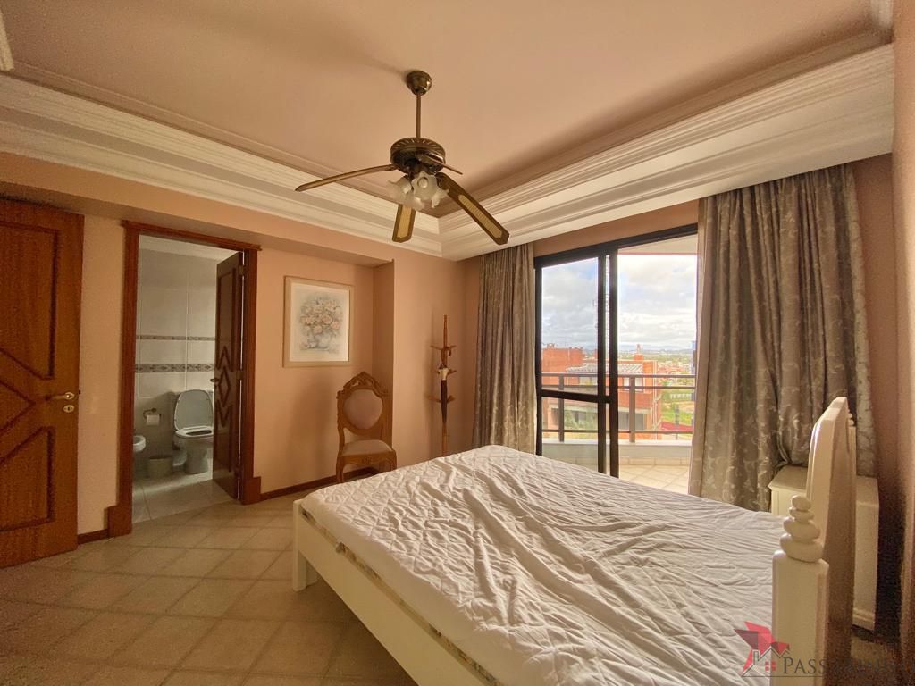 Apartamento à venda com 4 quartos, 155m² - Foto 25