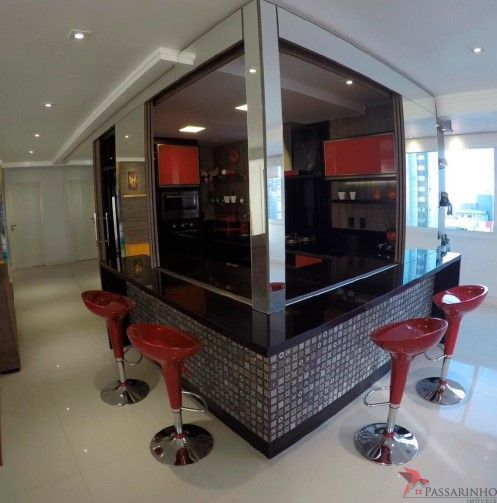 Apartamento à venda com 3 quartos, 197m² - Foto 6