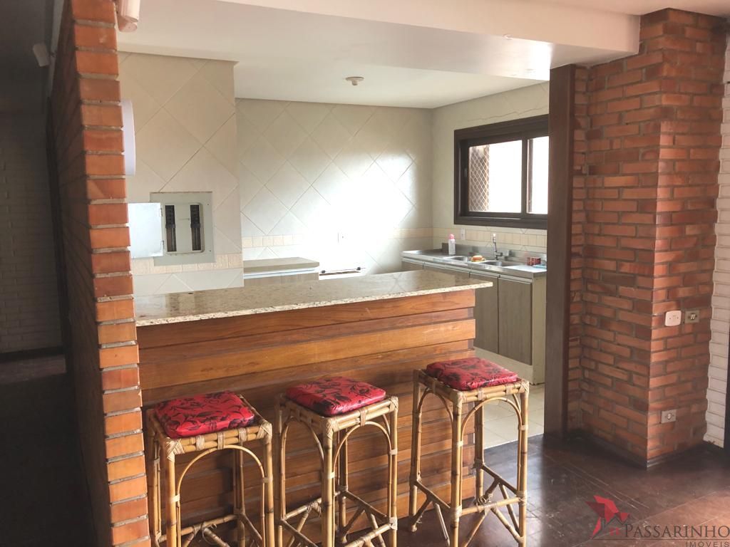 Casa à venda com 9 quartos, 450m² - Foto 20