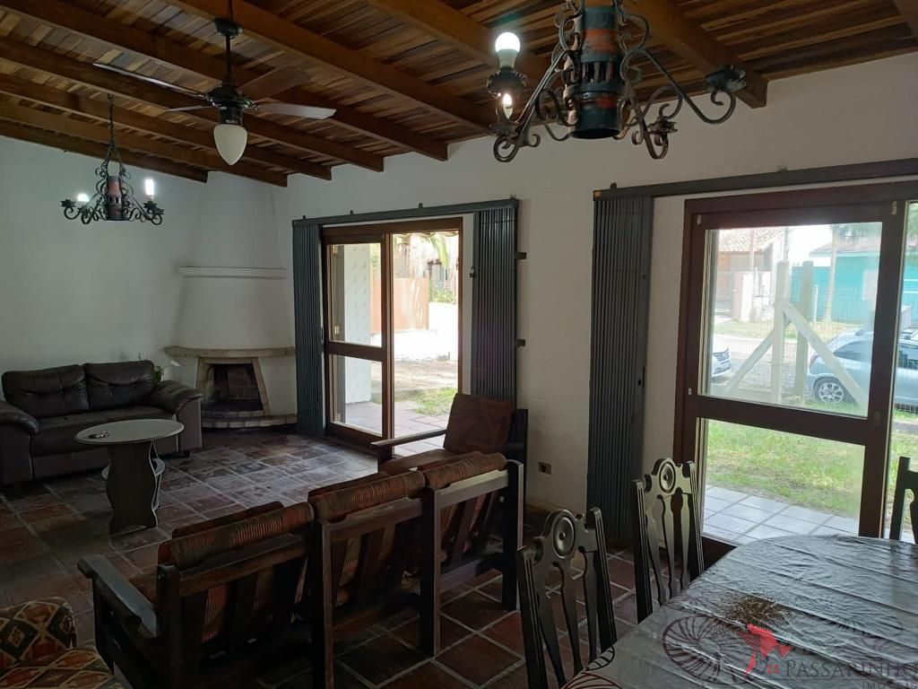 Casa à venda com 3 quartos, 150m² - Foto 4