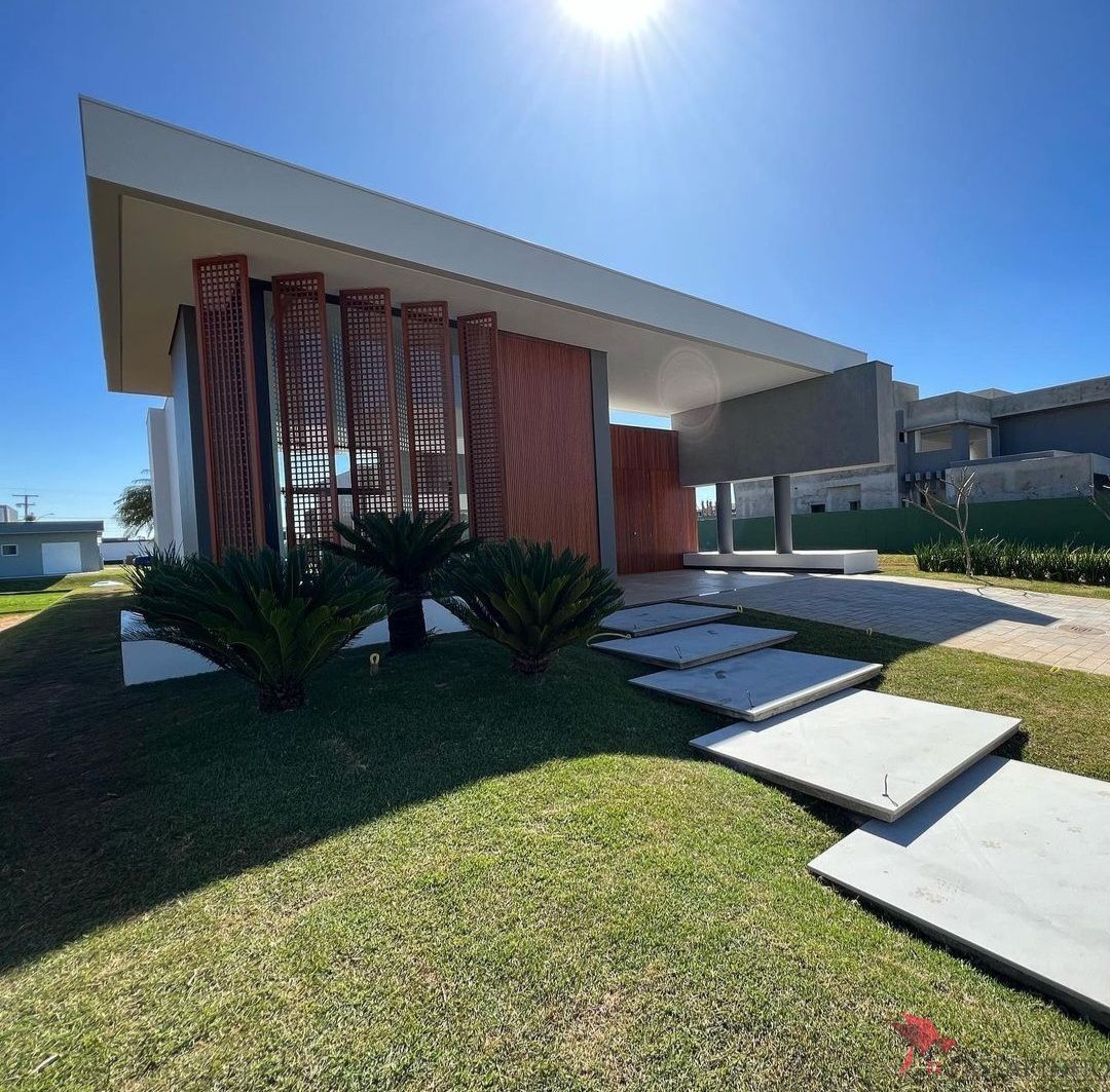 Casa de Condomínio à venda com 3 quartos, 233m² - Foto 1