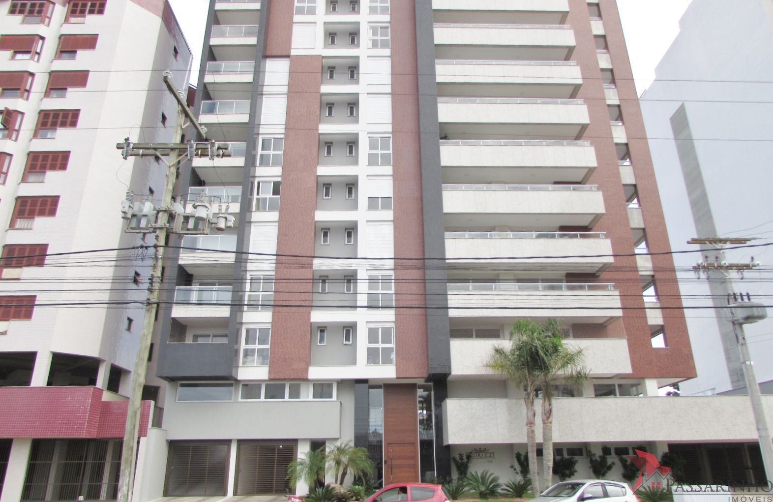 Apartamento à venda com 4 quartos, 230m² - Foto 1