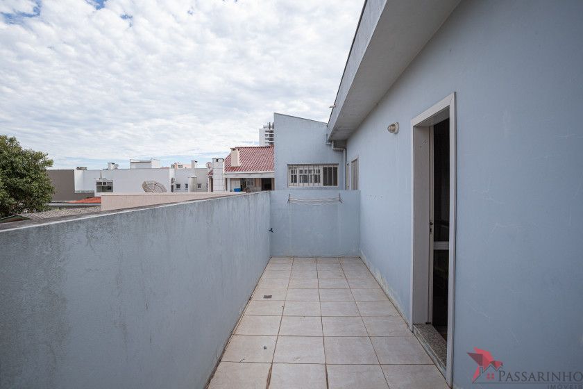 Casa à venda com 4 quartos, 223m² - Foto 35