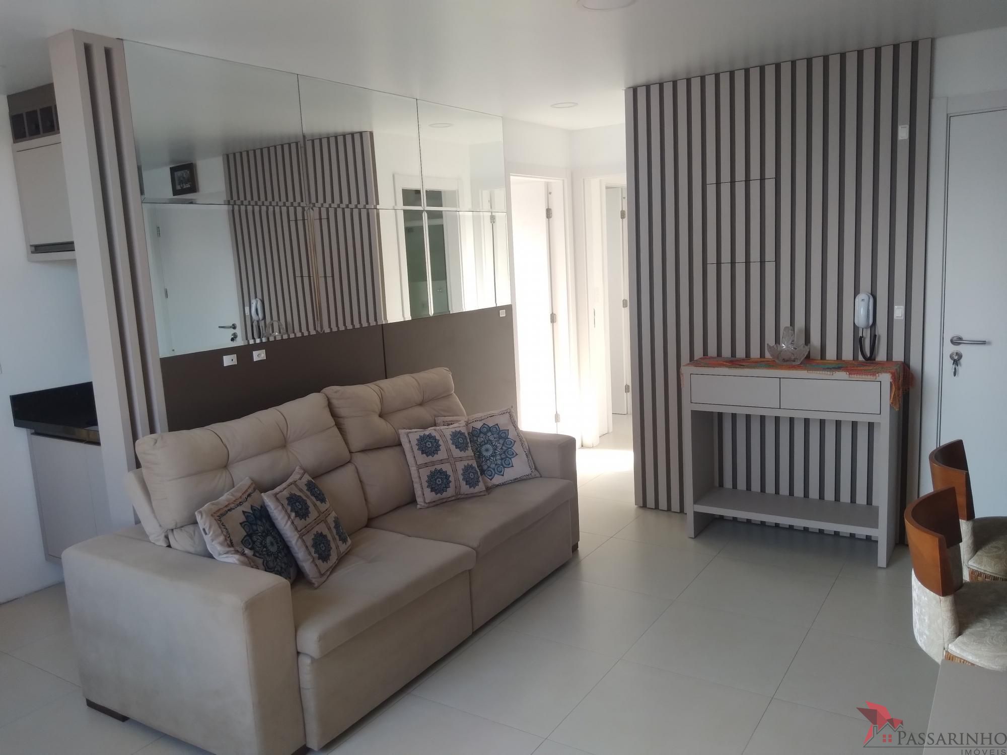 Apartamento à venda com 2 quartos, 64m² - Foto 2