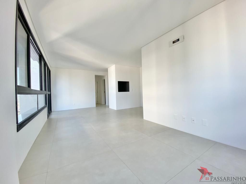 Apartamento à venda com 2 quartos, 84m² - Foto 4