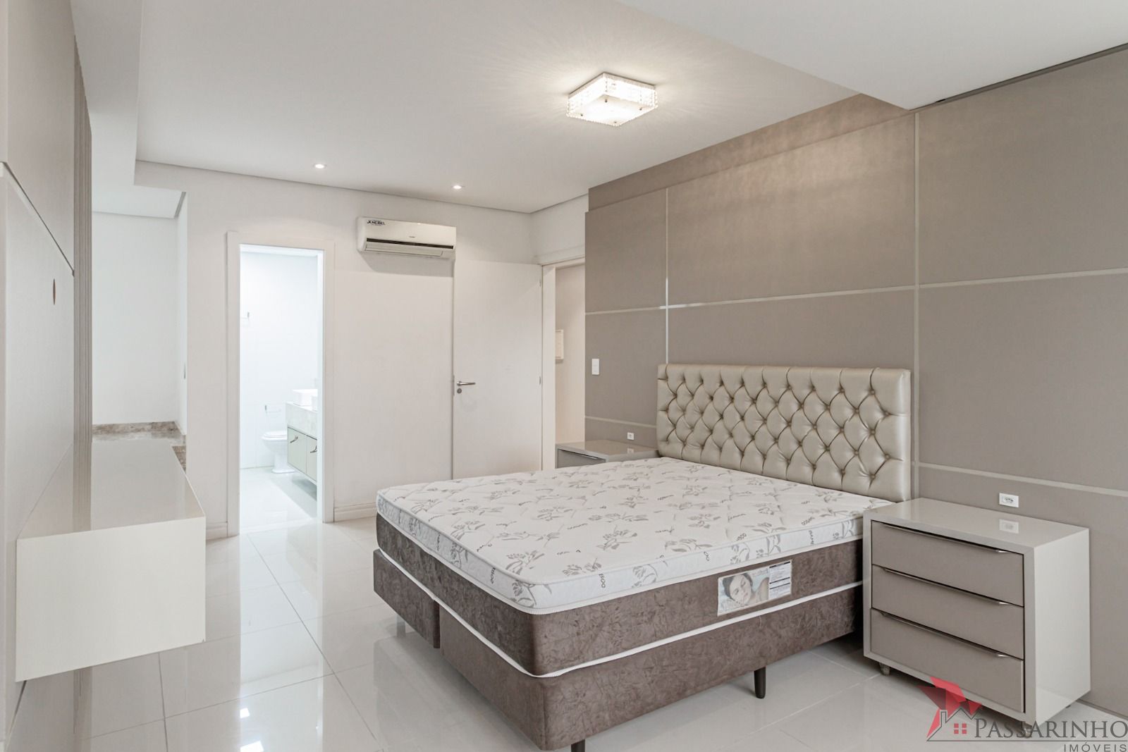 Apartamento à venda com 3 quartos, 202m² - Foto 6