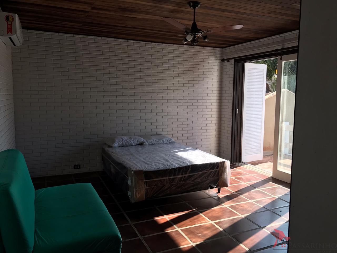 Casa à venda com 5 quartos, 140m² - Foto 13