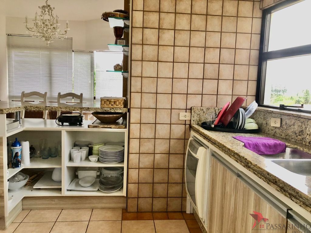 Apartamento à venda com 3 quartos, 140m² - Foto 8