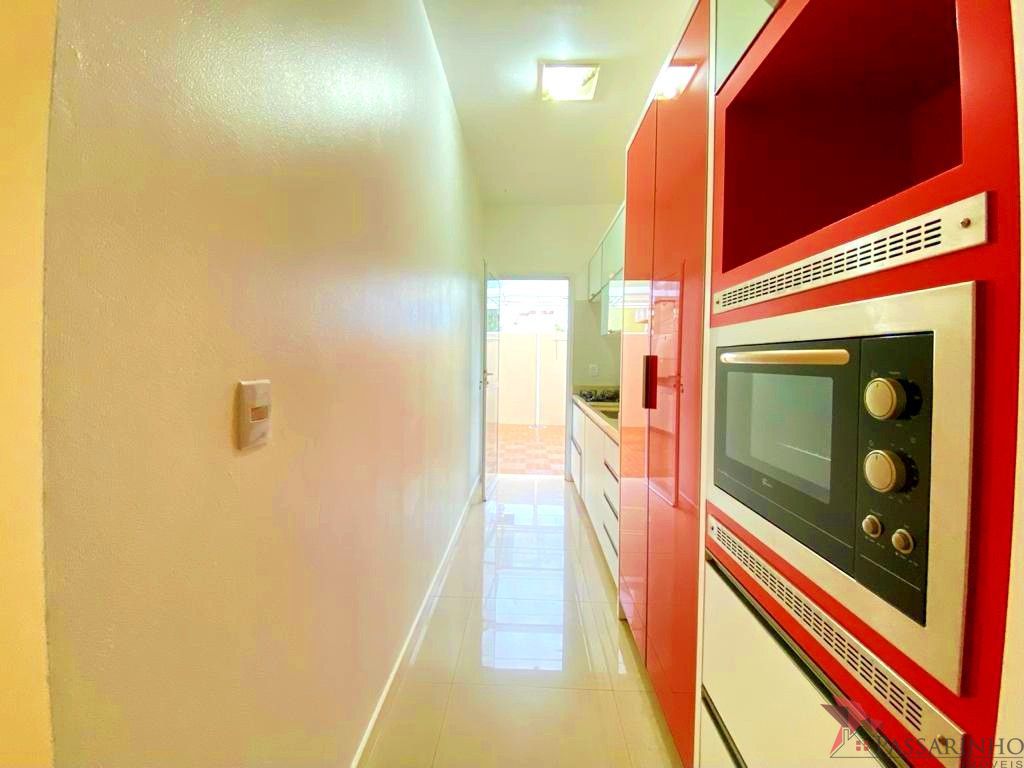 Casa à venda com 2 quartos, 60m² - Foto 19