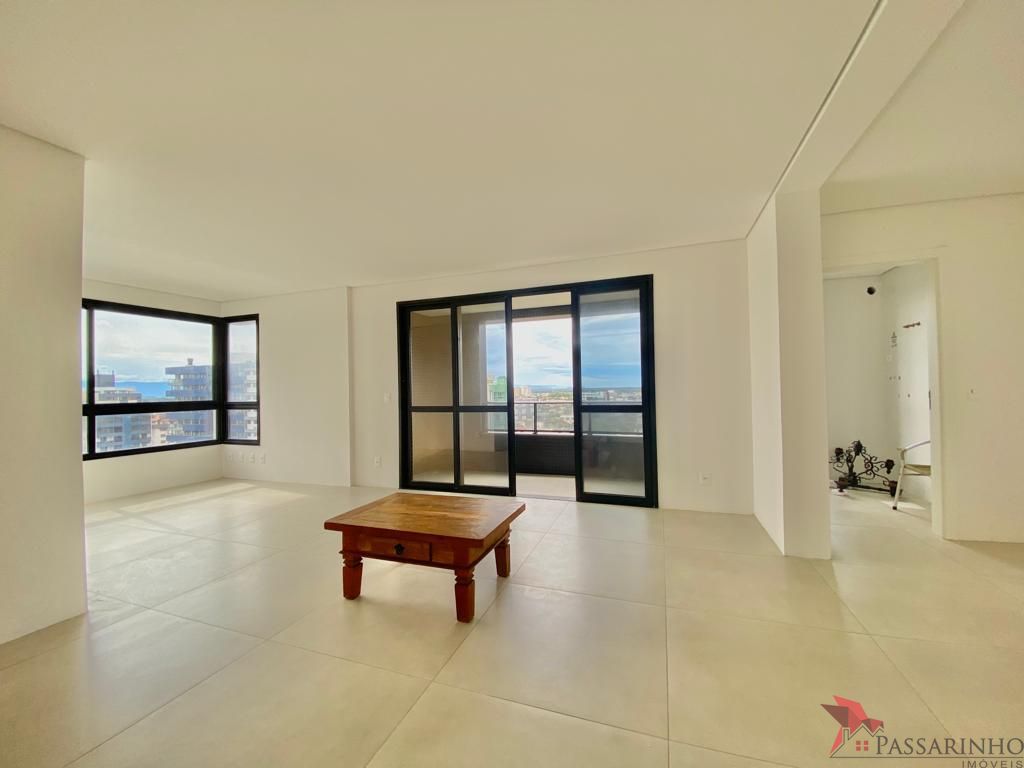 Apartamento à venda com 3 quartos, 106m² - Foto 4