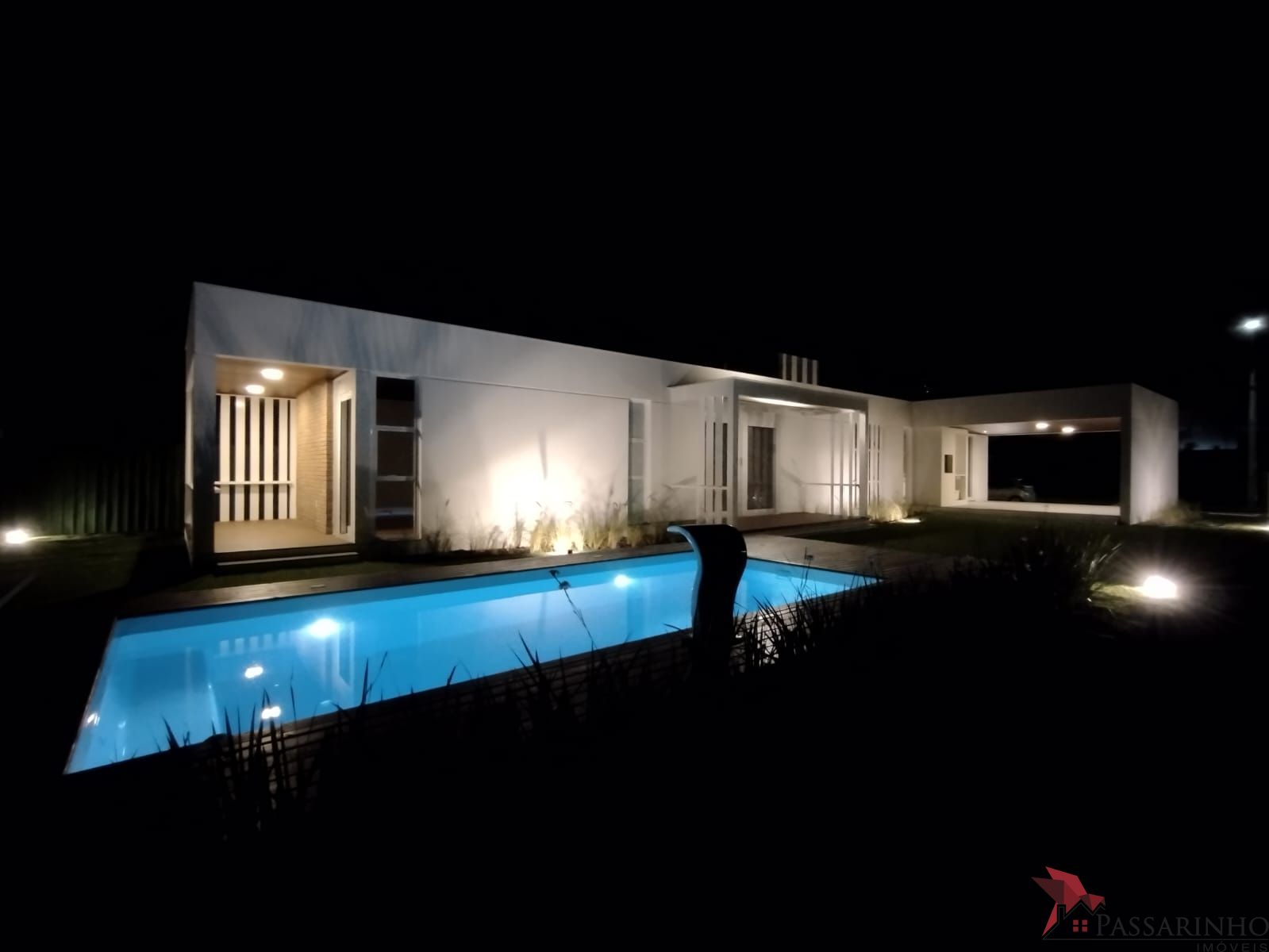 Casa à venda com 3 quartos, 174m² - Foto 3
