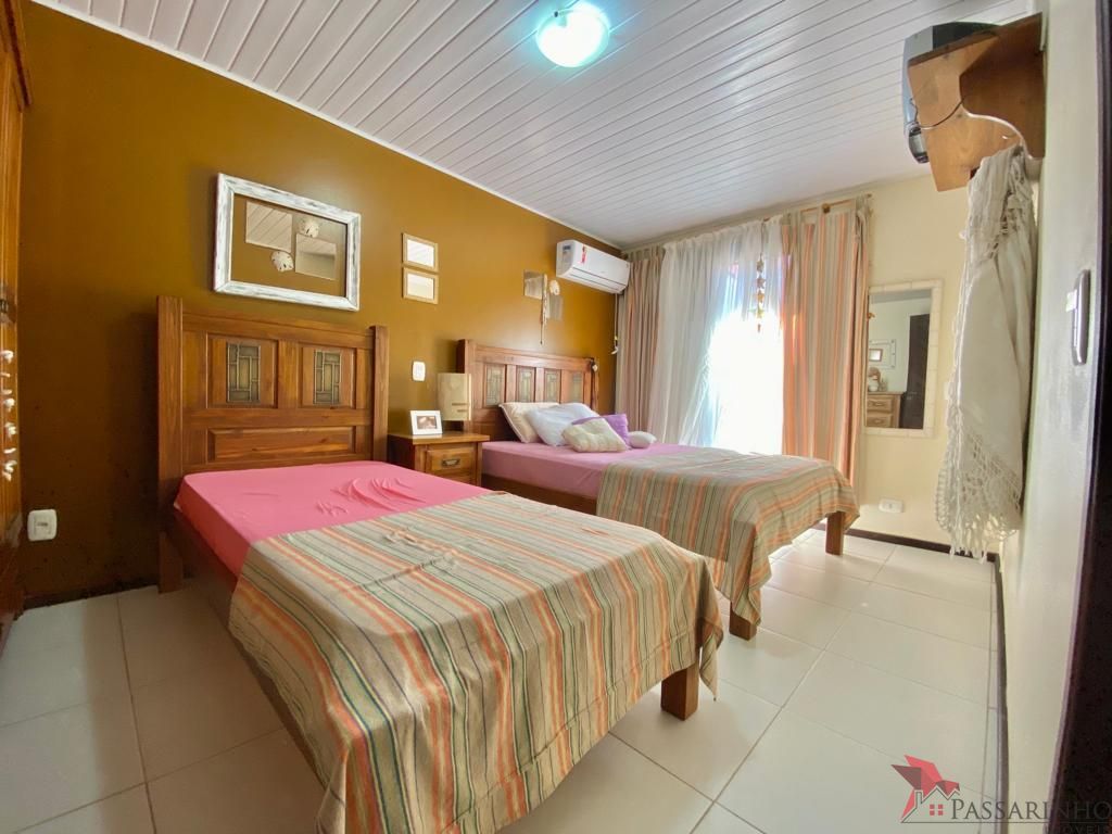 Casa à venda com 4 quartos, 300m² - Foto 21