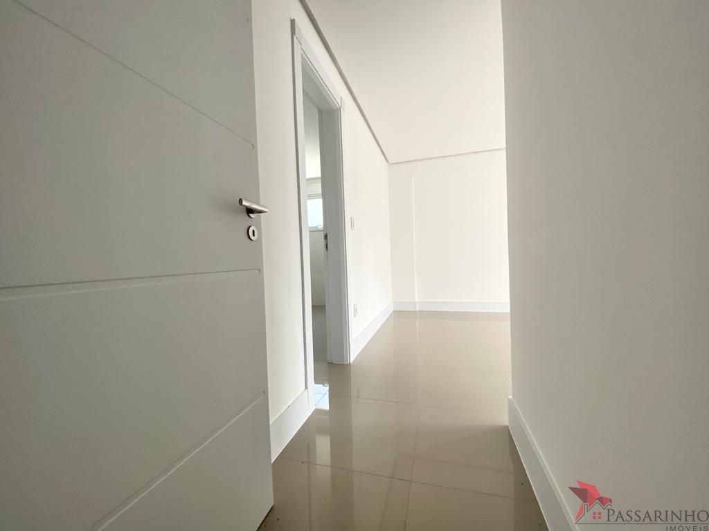 Apartamento à venda com 4 quartos, 217m² - Foto 28