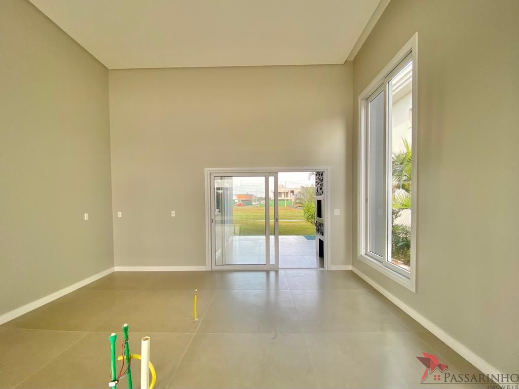 Casa de Condomínio à venda com 3 quartos, 240m² - Foto 6