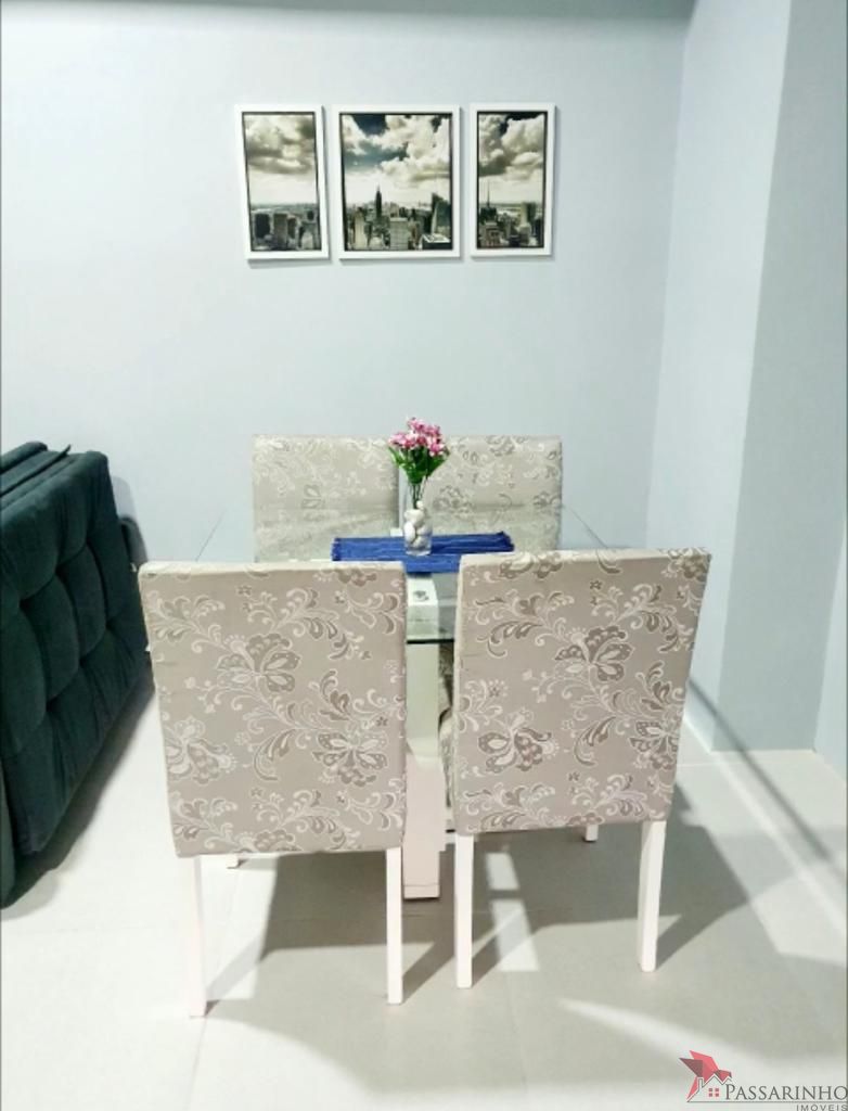 Casa à venda com 3 quartos, 233m² - Foto 9