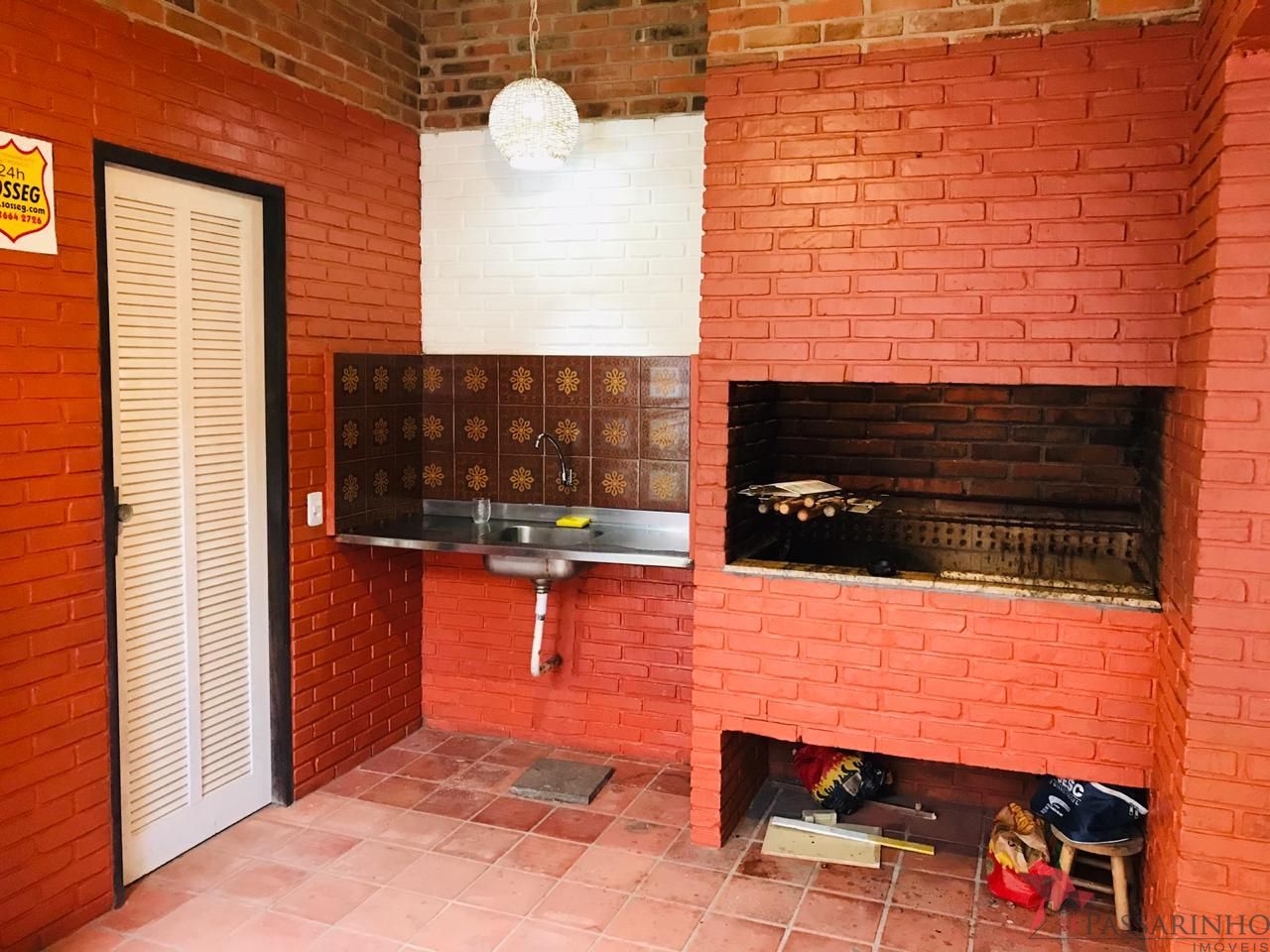 Casa à venda com 5 quartos, 140m² - Foto 21