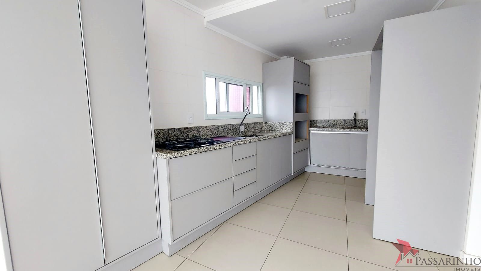 Apartamento à venda com 3 quartos, 107m² - Foto 9