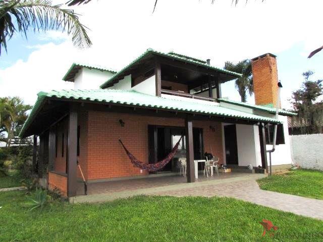 Casa à venda com 4 quartos, 260m² - Foto 1