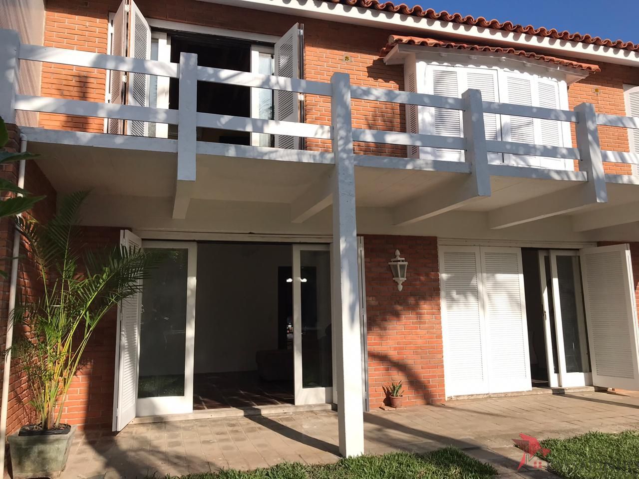 Casa à venda com 5 quartos, 140m² - Foto 3
