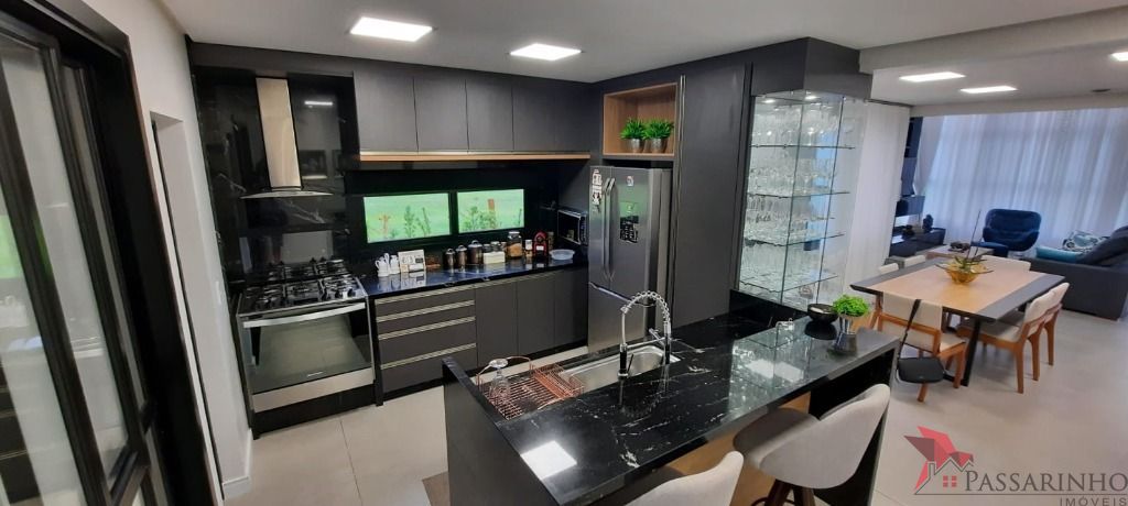 Casa de Condomínio à venda com 3 quartos, 186m² - Foto 9