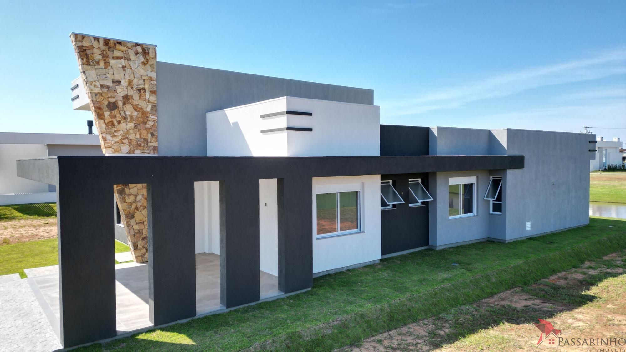 Casa de Condomínio à venda com 3 quartos, 206m² - Foto 3